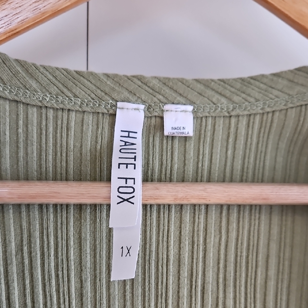 Open Front Ribbed Cropped Cardigan - Picture 2 of 4